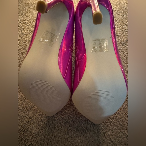 Azalea Wang "Halo" Holographic Stiletto Boots (PLEASE READ) - Picture 10 of 14